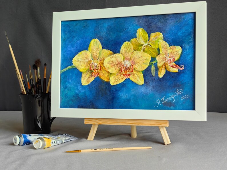 Small floral oil painting, Flower painting, Botanical art, Flower bouquet artwork, Contemporary flower art, Mini-paintings, Fine art image 6