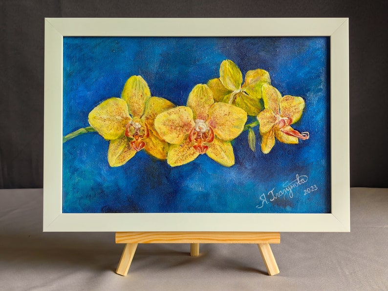 Small floral oil painting, Flower painting, Botanical art, Flower bouquet artwork, Contemporary flower art, Mini-paintings, Fine art image 5