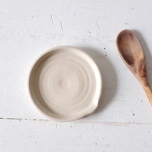 Handmade Pottery Spoon Rest /Simple White Spoon Rest / Kitchen Organization /Kitchen Spoon Rest /  Ceramic Spatula Rest / Ceramic Ladle Rest