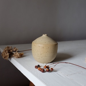 Small Bud Vase - Ceramic Flower Vase - Small Pottery Vase - Handmade Flower Vase - Minimal Vase - Modern Ceramics