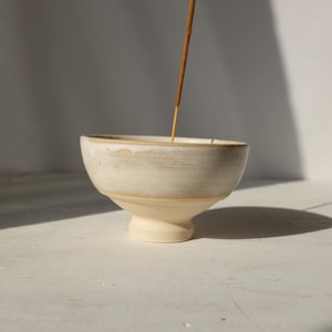 Porte-encens simple, porte-encens en céramique, porte-encens en poterie fait main, porte-encens d&#39;autel, encens minimaliste