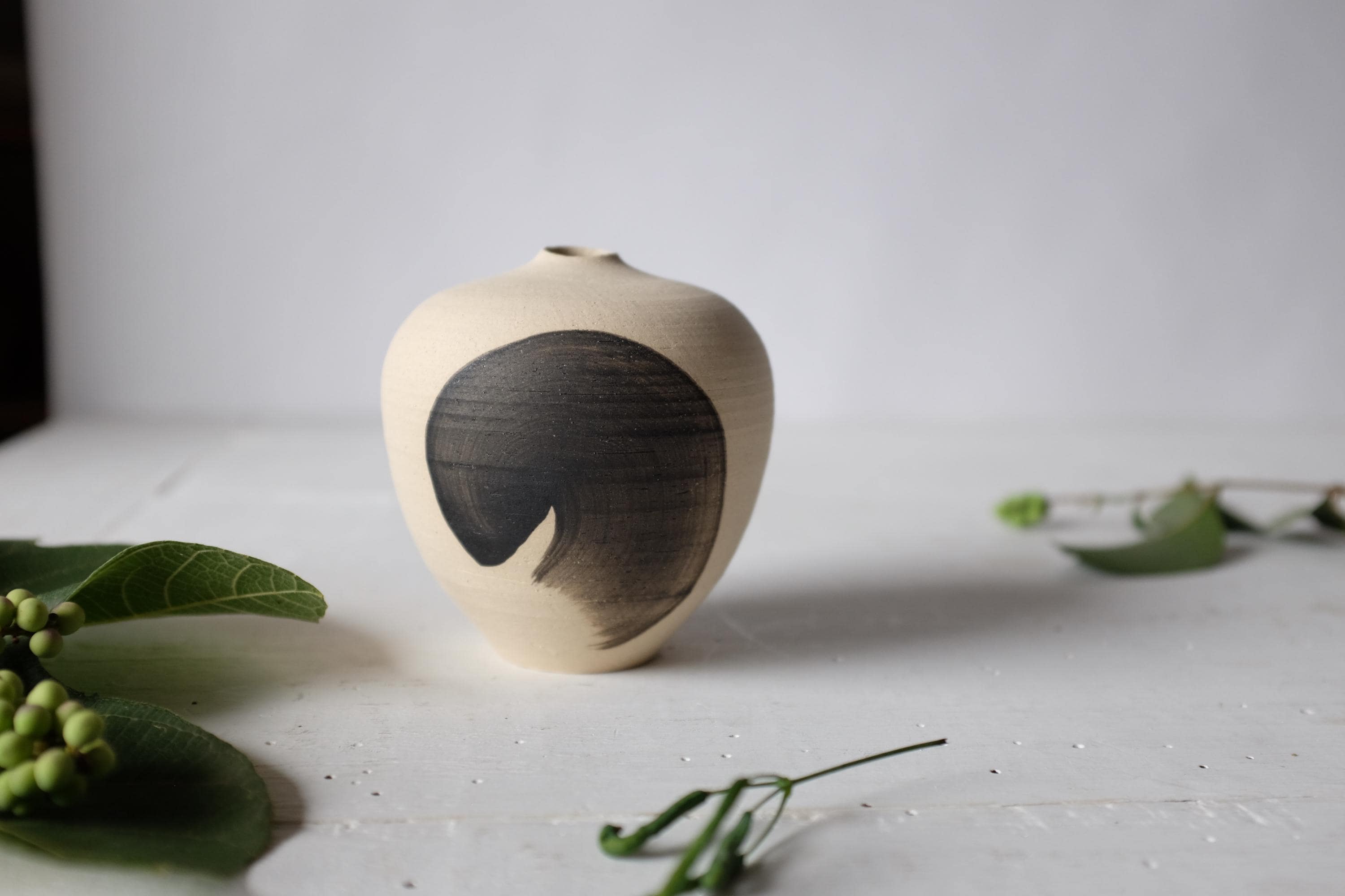 Handmade Stoneware Vase, Minimalist Pottery, Modern Ceramic Decor