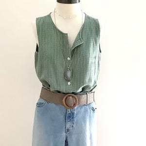 Green Button Up Sleeveless Shirt,Vintage Kathy Ireland Checked Blouse,Ladies Clothing,Size Small Green Top,Shell Buttons,Funky Cool Vintage