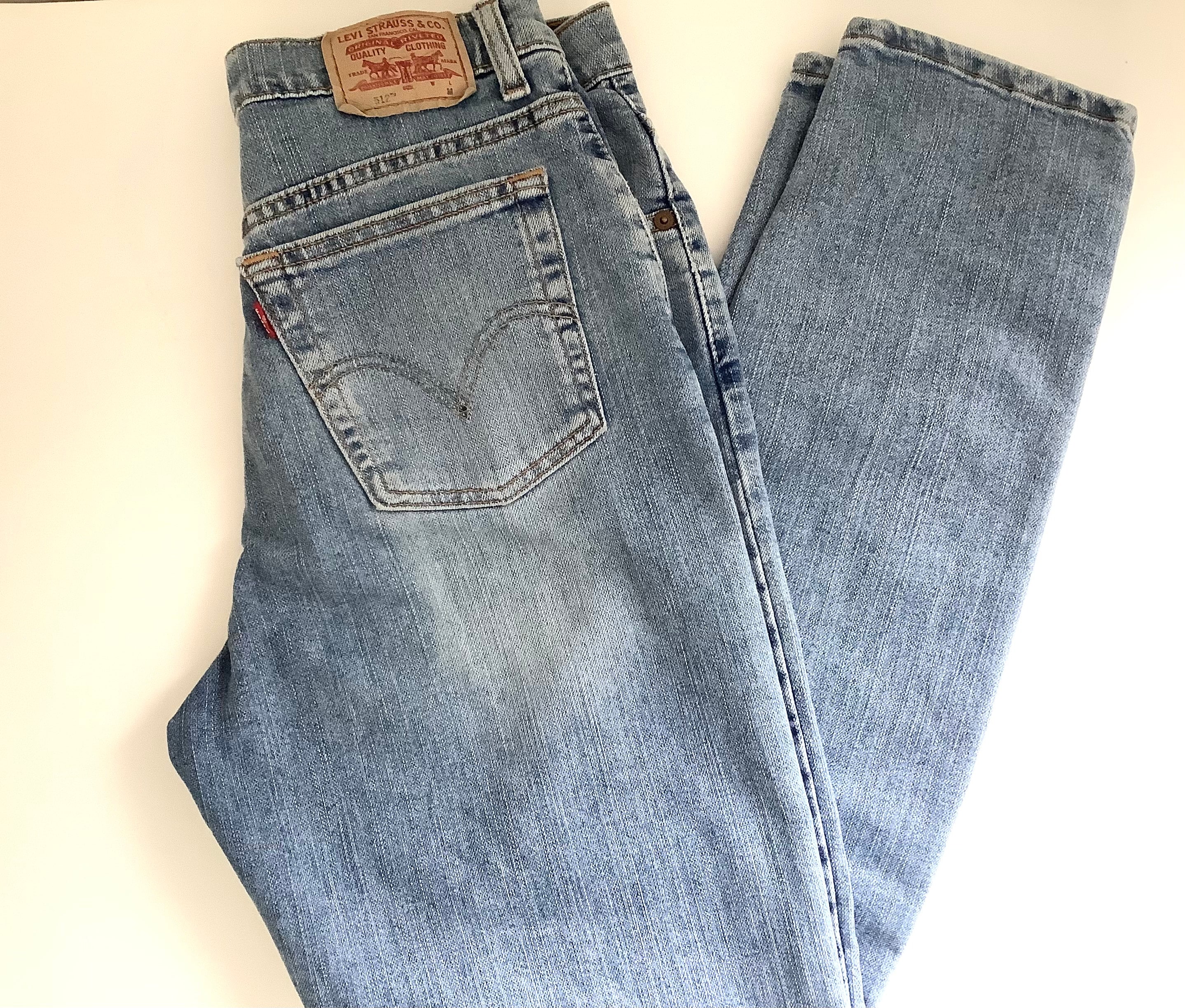 Levis light broken in 2025