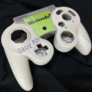ゲームボーイ/ゲームキューブコントローラーシェル