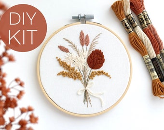 Floral Bouquet Embroidery Kit, beginner embroidery kit, flowers needlepoint beginner kit, diy embroidery hoop kit