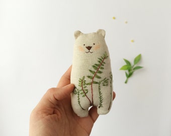 手作り刺繍クマのおもちゃの縫製パターン：シダのデザイン（PDF