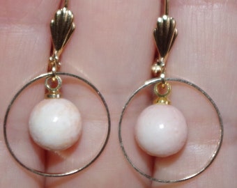 Vintage 14K Gold Filled Angel Skin Coral Earrings: 1950s Lever Back