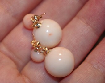 ANTIQUE 14K ITALY ANGEL SKIN CORAL10MM  HIGH GLOSS  BALL EARRINGS JACKETS 