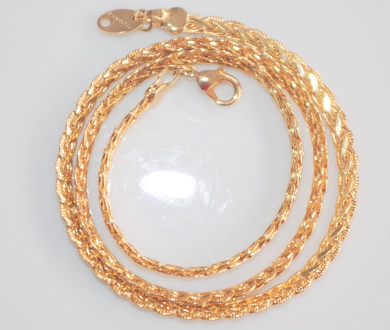 Quality Vintage 14K Gold Filled Avon Diamond Cut … - image 1