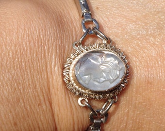 Pulsera vintage con camafeo de concha, oro blanco de 10 quilates sin plomo y plata de ley