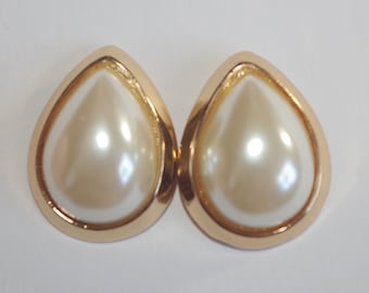 Quality Majorca Pearl Heart Dome 22 MM Stud Earrings 14K Gold Studs