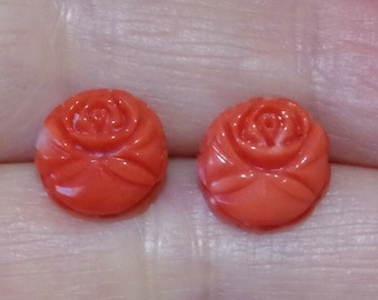 Pendientes de botón antiguos italianos de oro de 14 quilates y 11 mm con forma de flor de coral rojo tallada.
