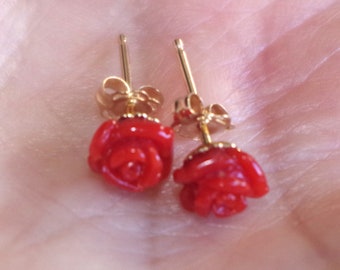 Vintage  Genuine 14K Italian Undyed  Red  Coral Petite  6MM MM Rose  Fancy  Stud  Earrings AA