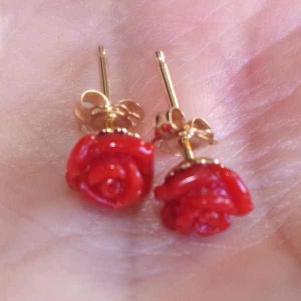 Vintage  Genuine 14K Italian Undyed  Red  Coral Petite  6MM MM Rose  Fancy  Stud  Earrings AA