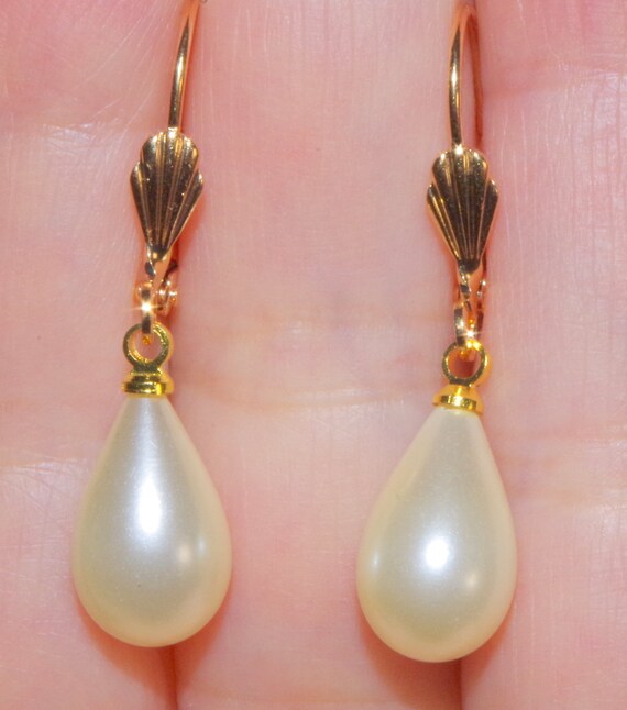 Vintage HOBE 1/20 14K Gold Filled 34MM Golden Champagne Teardrop 