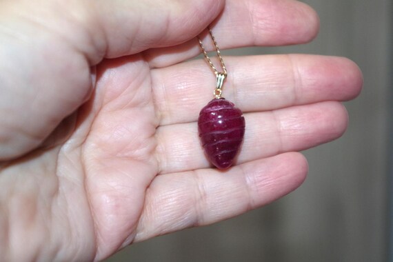14K Genuine Ruby  Tear Drop  Swirl  20MM Carved  … - image 4