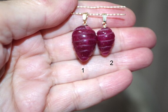 14K Genuine Ruby  Tear Drop  Swirl  20MM Carved  … - image 6