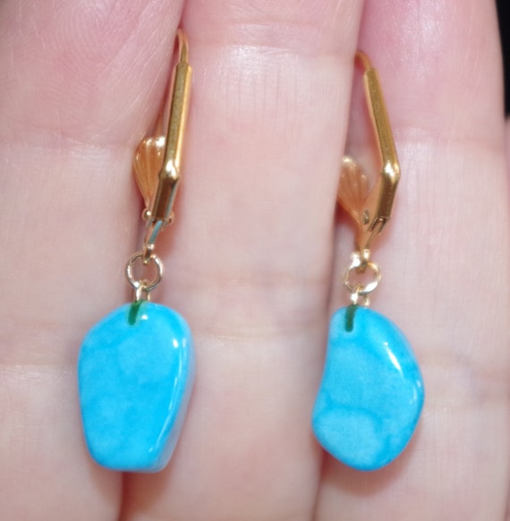 Gorgeous 14K GF Free Form Turquoise Drop Earrings - image 5