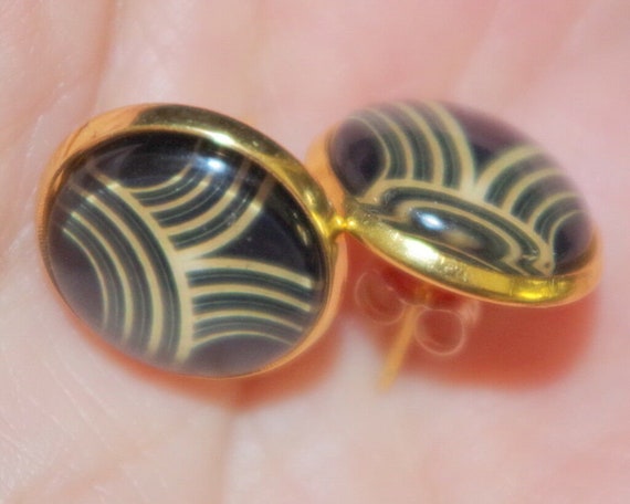 Interlocking C Logo Classy Black & White Dome Stu… - image 5