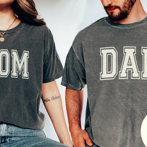 Mom And Dad Shirts, Pregnancy Announcement, New Mom Gift, Mama Shirt, Dad Shirt, Comfort Colors Shirt, Matching Shirts, Baby Shower Gift,