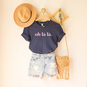 Camisetas con citas en francés, camiseta Oh Là Là, camiseta de cuello redondo preppy de moda, camiseta francesa, camiseta de primavera para mujer, camiseta de viaje a París, regalos franceses, camiseta de París