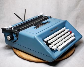 OLIVETTI STUDIO 45 は完璧に動作します - 美品 - タイプライター