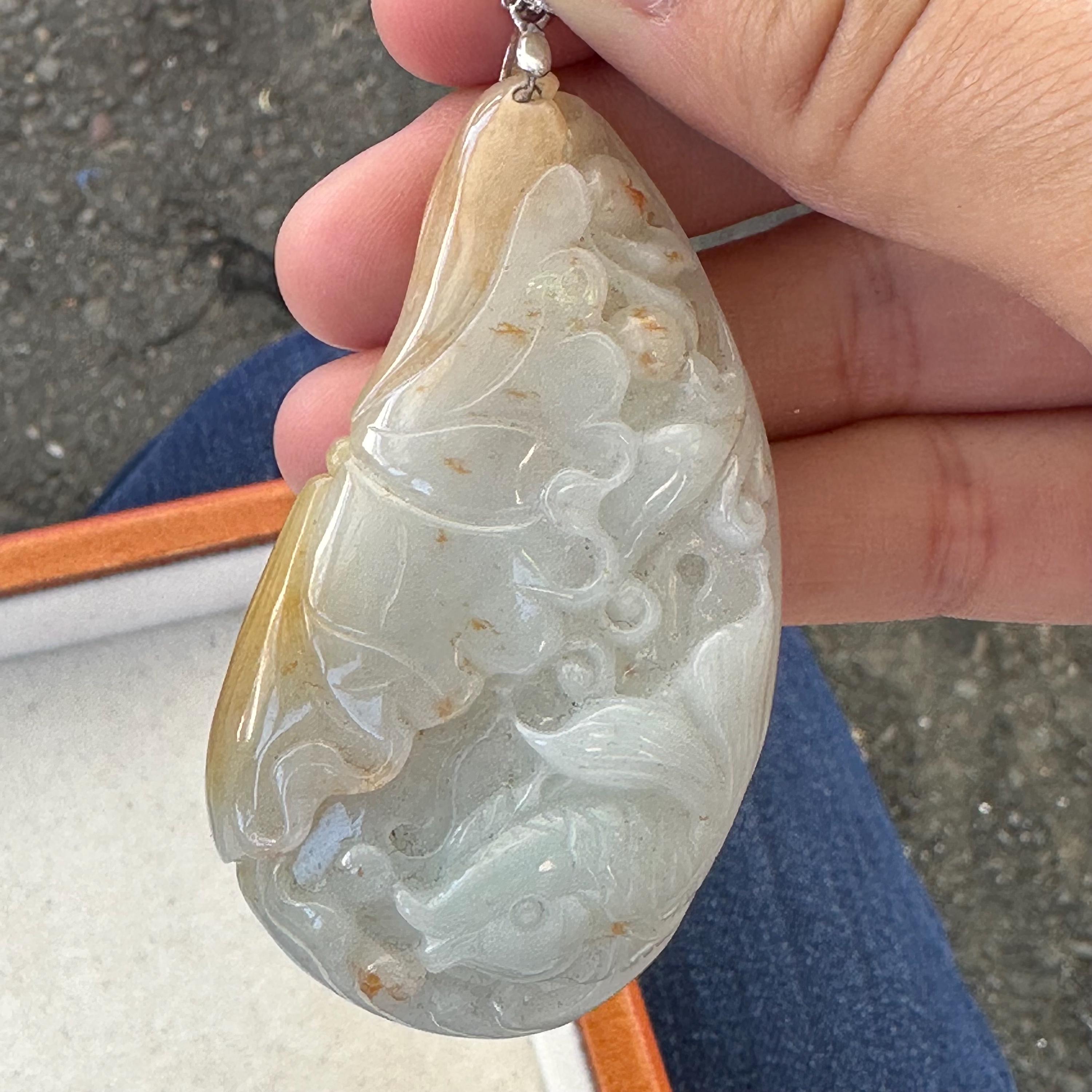 68 mm 翡翠 翡翠 赤黄 彫刻 魚花ペンダント - Etsy 日本