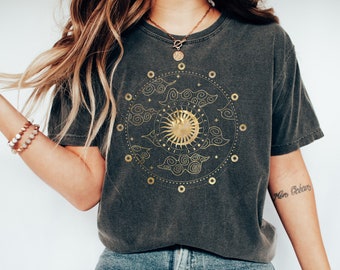 Camisa celeste Sol Luna Camiseta gráfica, Fase lunar, Astrología, Astronomía, Prenda teñida, Boho, De gran tamaño, Vintage