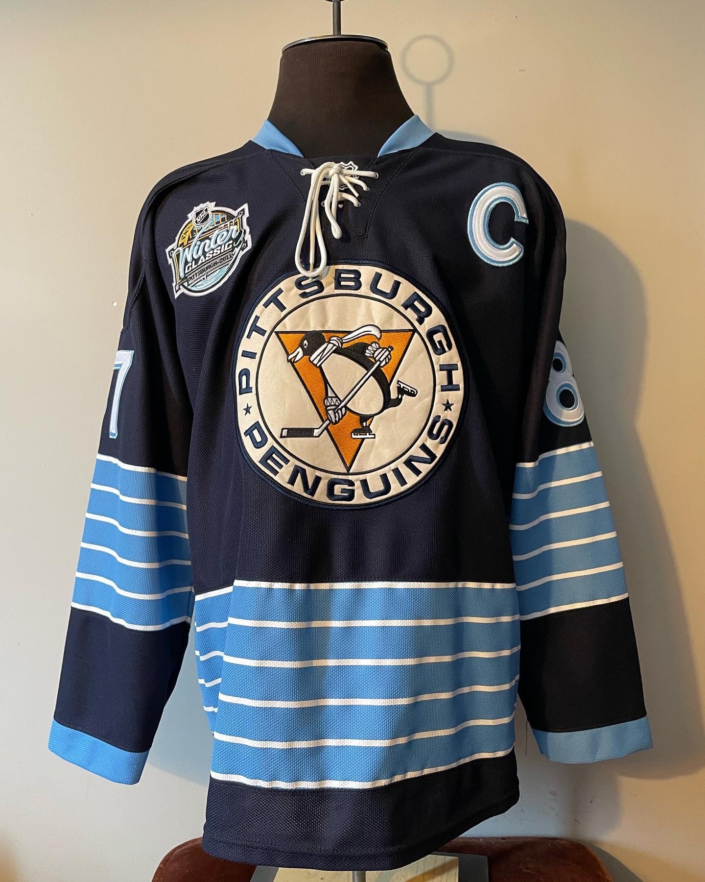 Sydney Crosby. Pittsburgh Penguins. Blue and White (Winter Classic