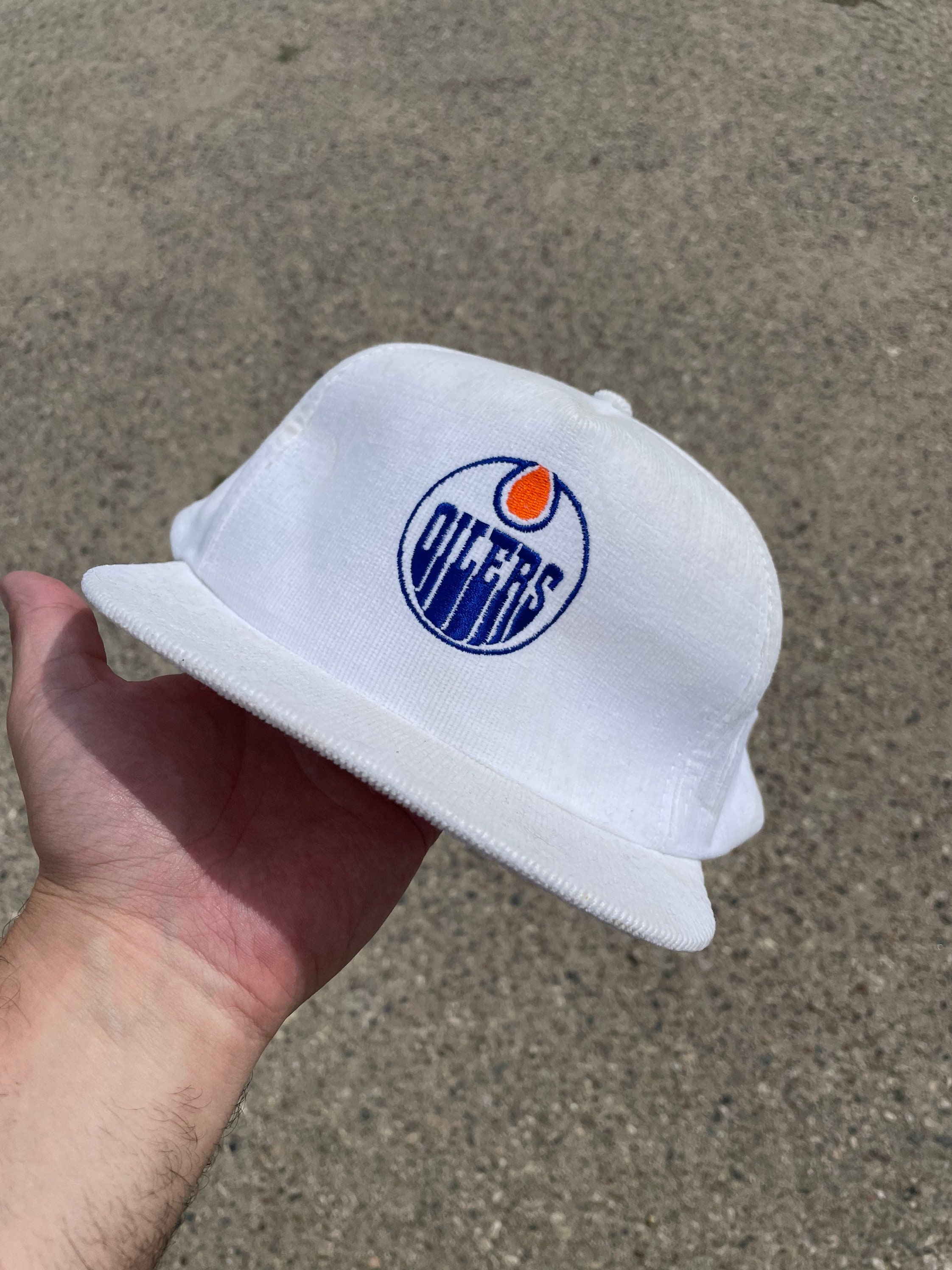 Vintage Edmonton Oilers Hat Cap Sports Starter Script Hockey Wool Rare NHL