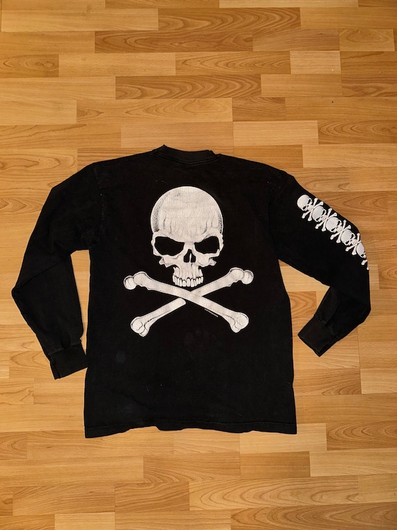 Vintage Fashion Victim Long Sleeve Shirt 90s Skull and Crossbones