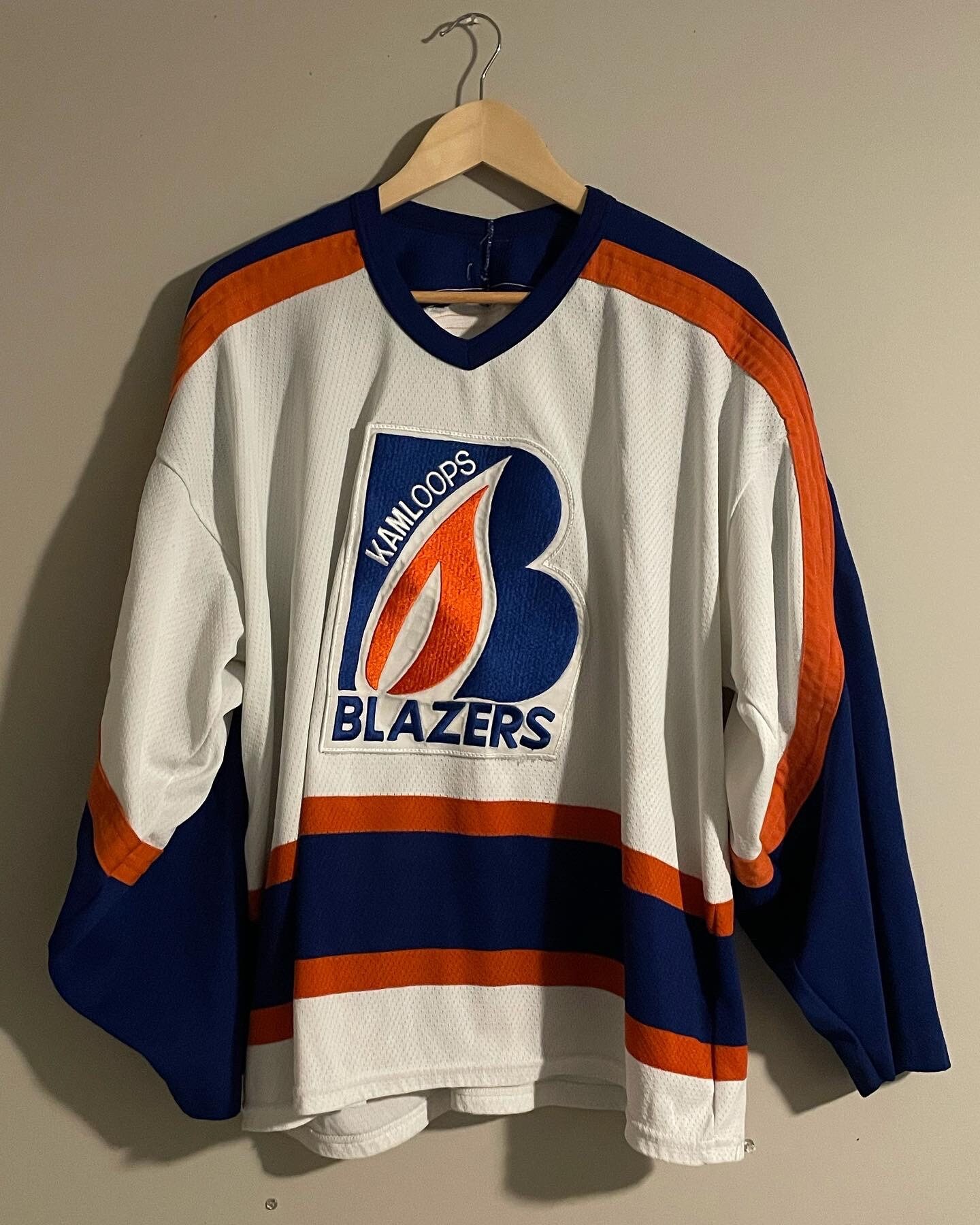 Vintage Kamloops Blazers Nike WHL Hockey Jersey, Size Small – Stuck In The  90s Sports