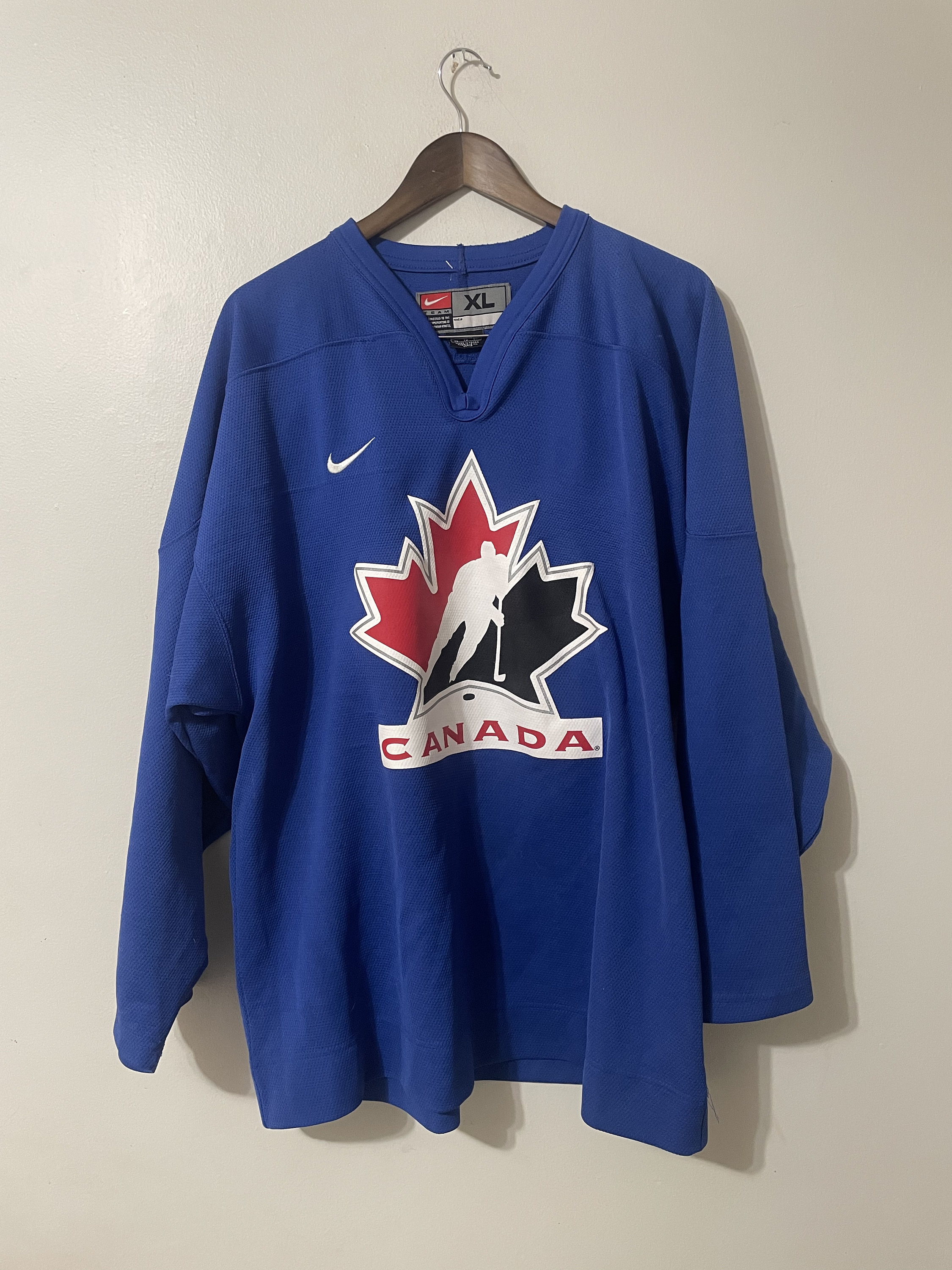 Nike, Shirts & Tops, Vintage Nike Team Canada Hockey Jersey 20 Vancouver  Olympics Youth Size L