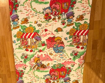 Vintage Strawberry Shortcake Bed Spread Blanket 103”x72” Roughly