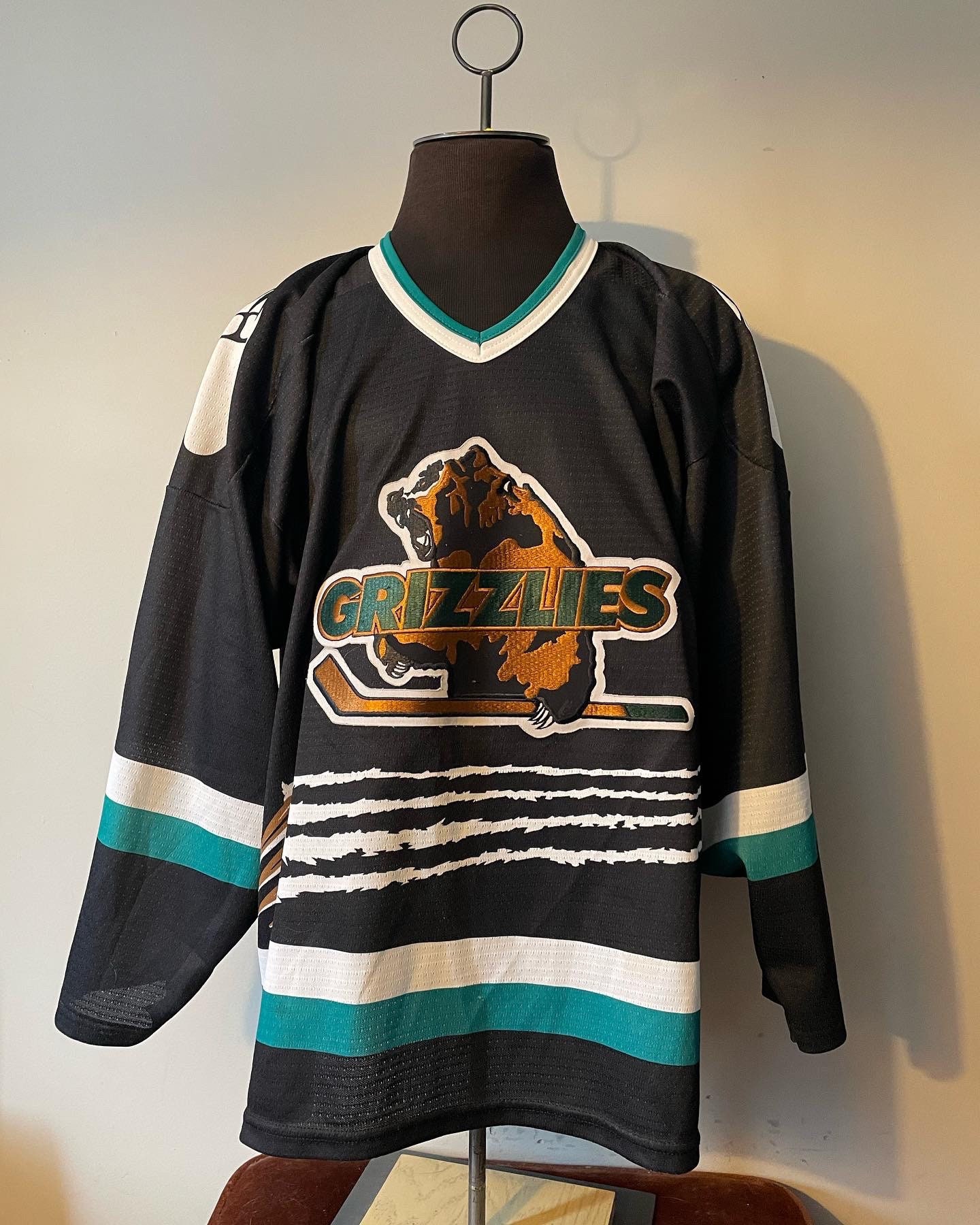 Bauer IHL Denver/Utah Grizzlies Men's New Pro Hockey Jersey Size 48