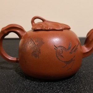 Vintage China Yixing Zisha Teapot -- 688A