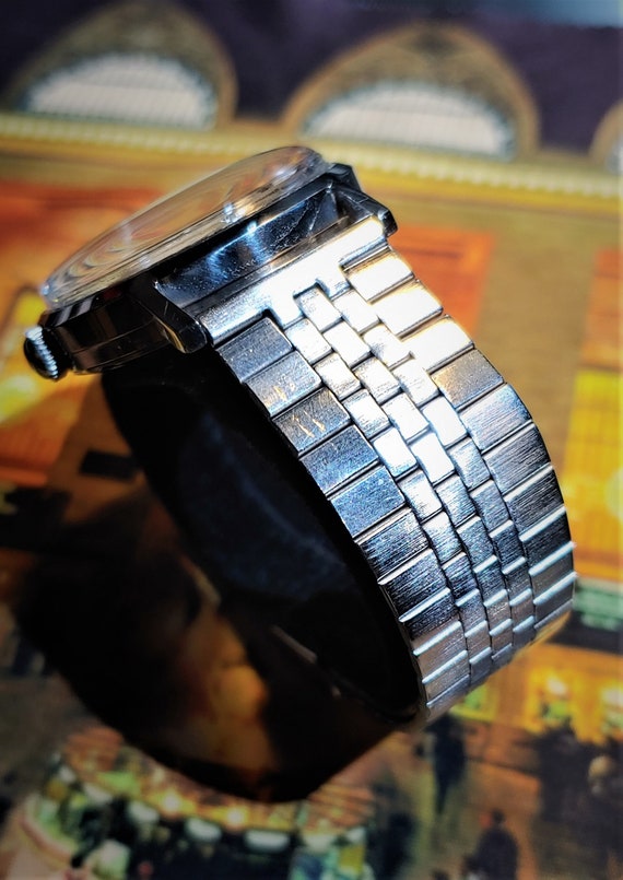Vintage 1970s Belair 25 Jewel Silver Dial Date-Da… - image 4
