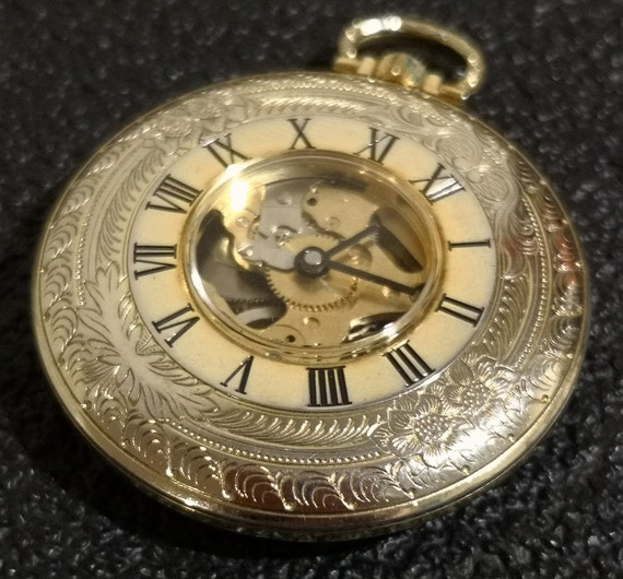 Majesti Pocket Watch silver Tone Vintage 17 Jewel Jewelry
