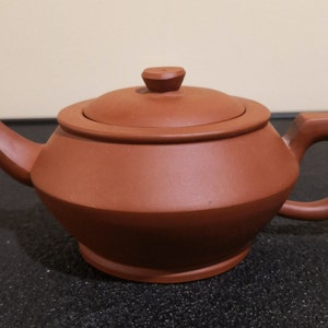 Vintage China Yixing Zisha Teapot -- 699A