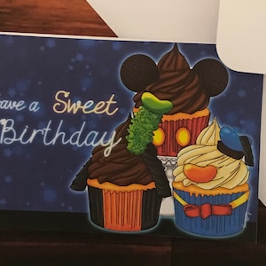 Disney Mickey Mouse Donald Duck et Goofy Sweet Cupcake Carte d’anniversaire