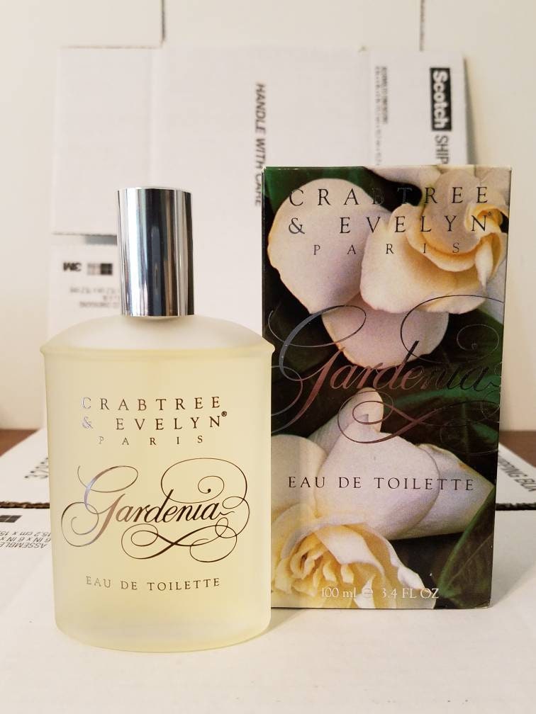 CRABTREE & EVELYN。 GARDENIA 。 キャンドル。 2個。 CRABTREE & EVELYN。 GARDENIA 。 キャンドル。 2個。