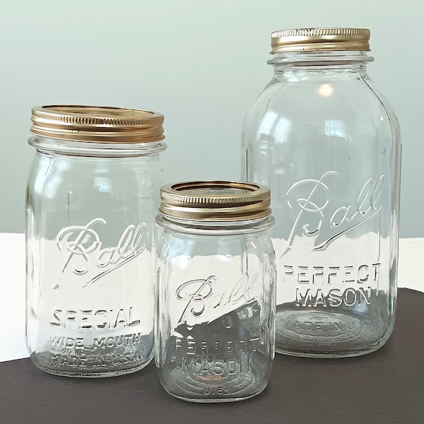 Set (3) Vintage 1950s Ball Perfect Mason & Special Jars w/Looped B, Underscore, Drip Ring, Gripper Ribs: Half Gallon, Quart, Pint + Vtg Lids