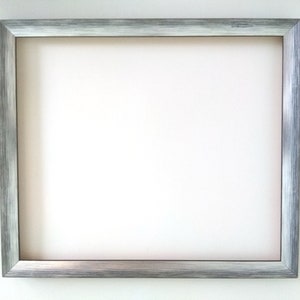 Cadre Larson-Juhl avec feuille d'argent, DI 13,25 x 11,25 pouces, OD 14,5 x 12,5 pouces, Arrêt Meridian Design MPN 312711 Verre Tru Vue en option image 1