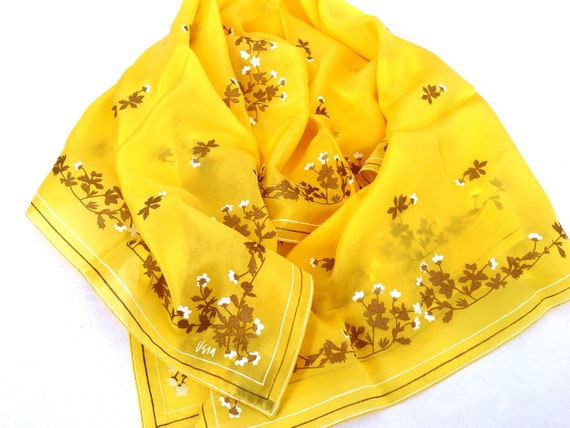 New 1950s Vera Neumann Silk Scarf, Lemon Yellow C… - image 9