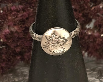 Maple leaf domed sterling silver ring