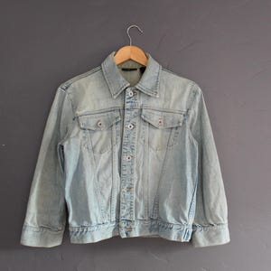 Vintage DKNY denim jacket (Size S)