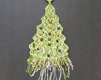 Macrame Christmas Tree Wallhanging