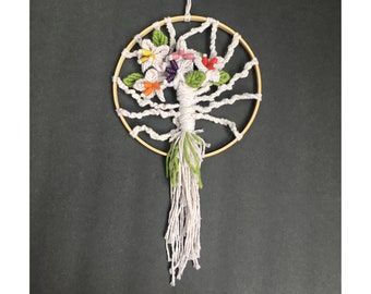Macrame Dreamcatcher | Tree