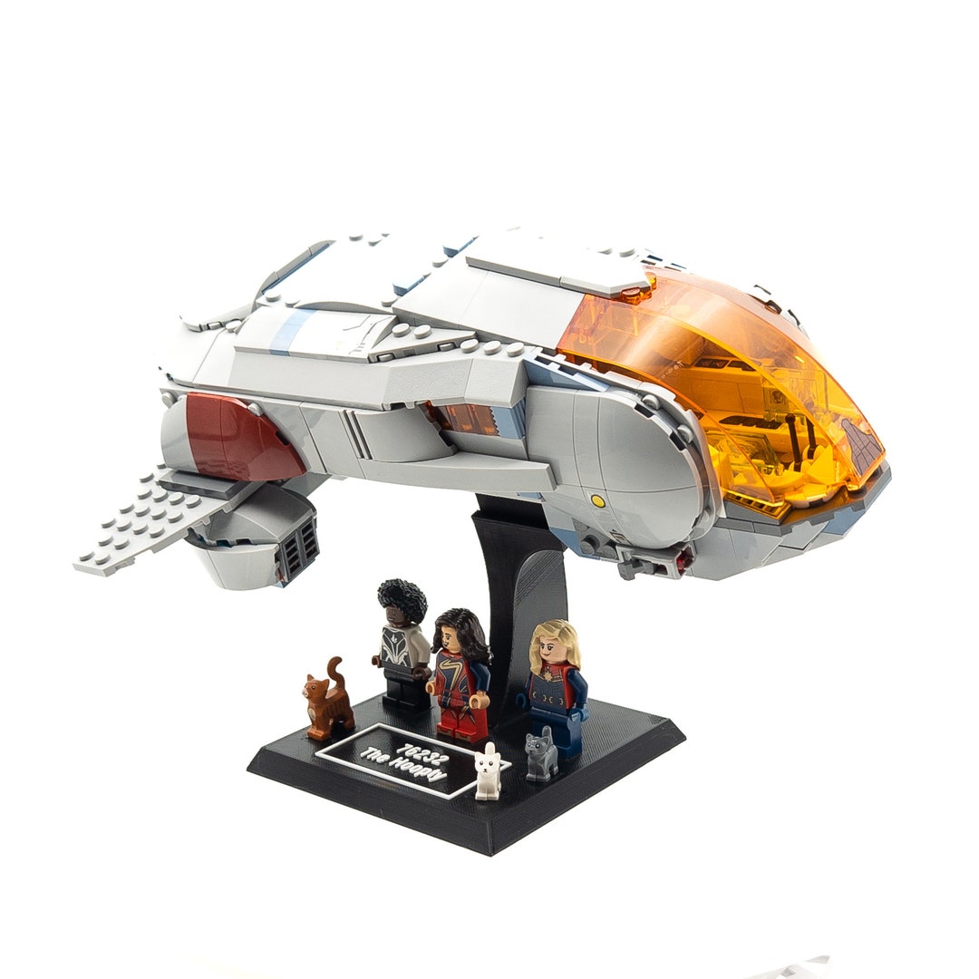 ♡HOOPEY♡  LEGO, Marvel The Hoopty Super Hero Spaceship Building Toy Set